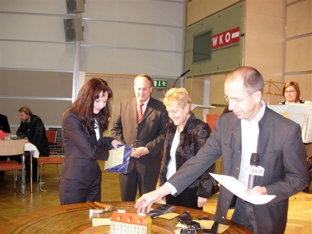 herzlichwillkommenfrauschullerimkreisederlinzerbrger.jpg